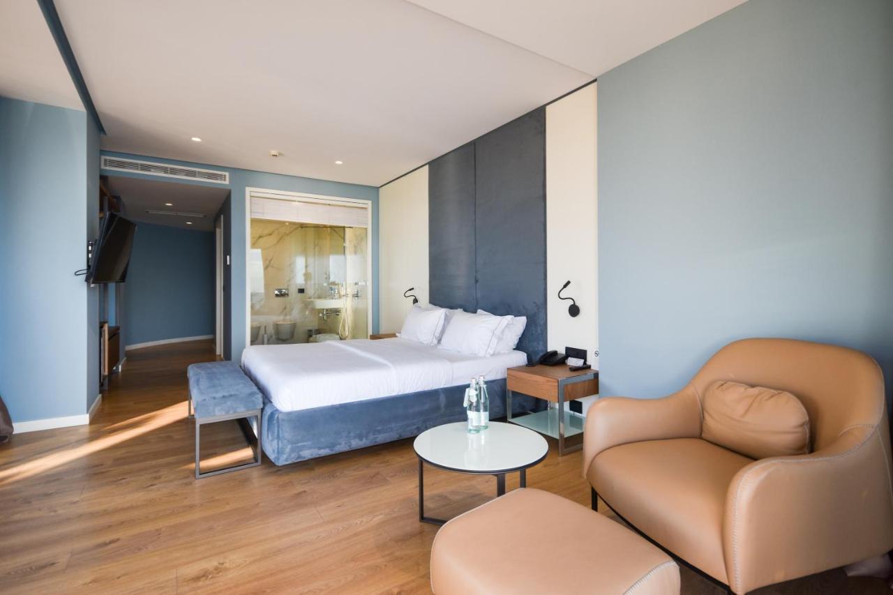 Hotel Yacht Vlore