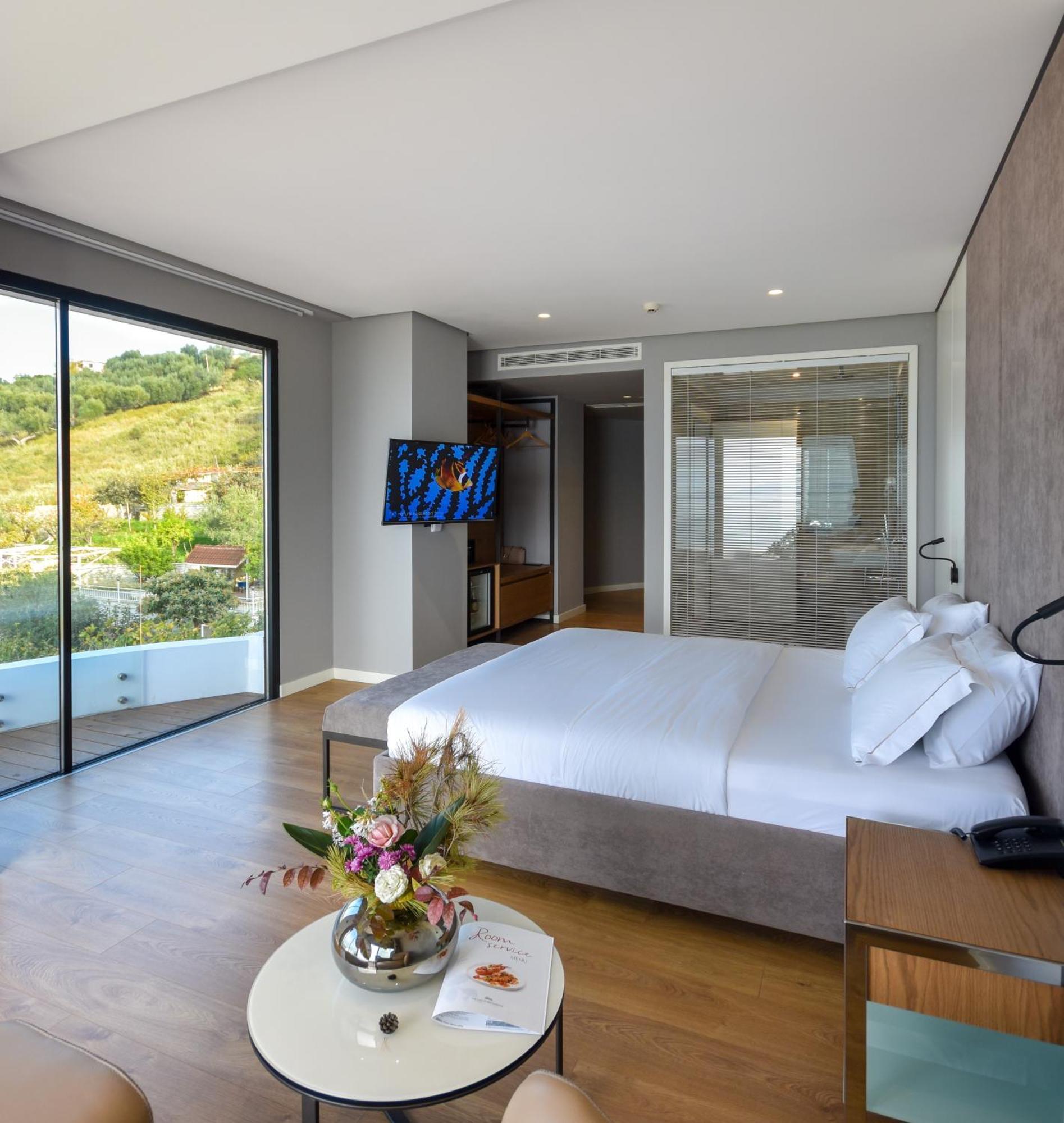 Hotel Yacht