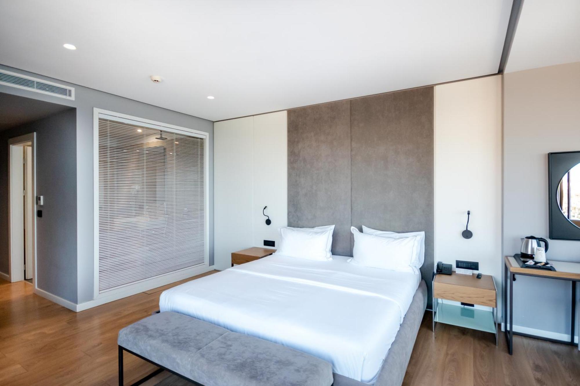 Yacht 4* Vlorë